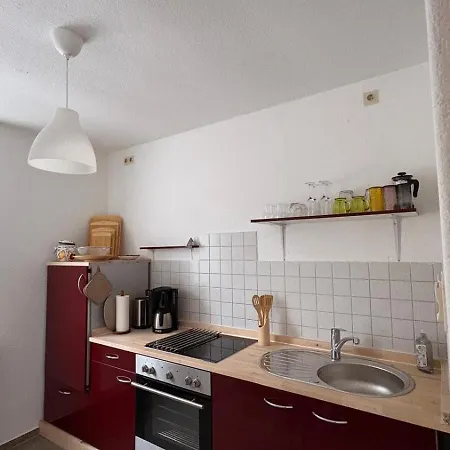 In Bahnhofs- Und Innenstadtnaehe דירה *