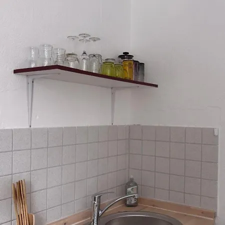 In Bahnhofs- Und Innenstadtnaehe דירה קוטבוס